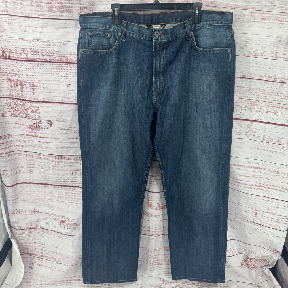 Lucky Brand Jeans Mens 42x33 Straight Leg Blue Medium Wash Made in‎ USA Denim